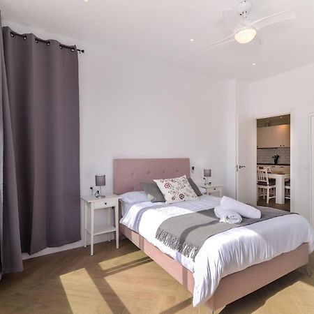 דירות פואנגירולה Lxr Bellavista 3Hab. Next To Sea מראה חיצוני תמונה